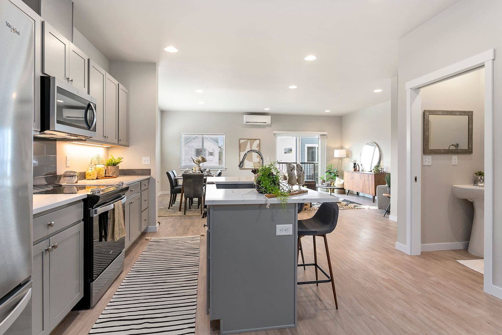 Bellingham Apartment: 4150 -4182 Track Street