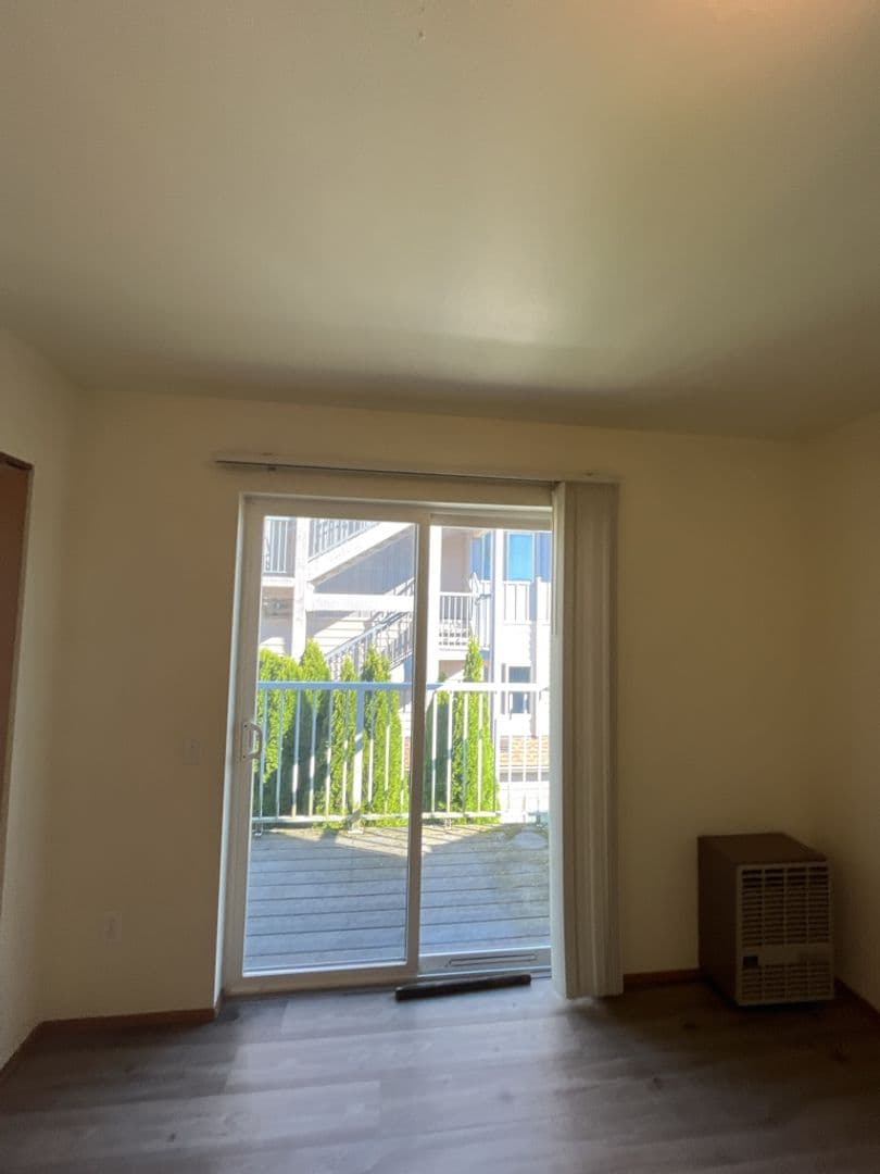 Bellingham Apartment: 910 21st