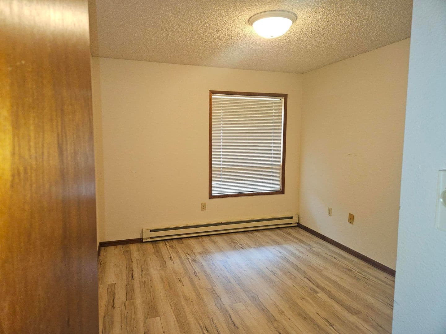 Lynden Apartment: La Villa Drive, 1412 Liberty St, 1414 Liberty St, 14th St