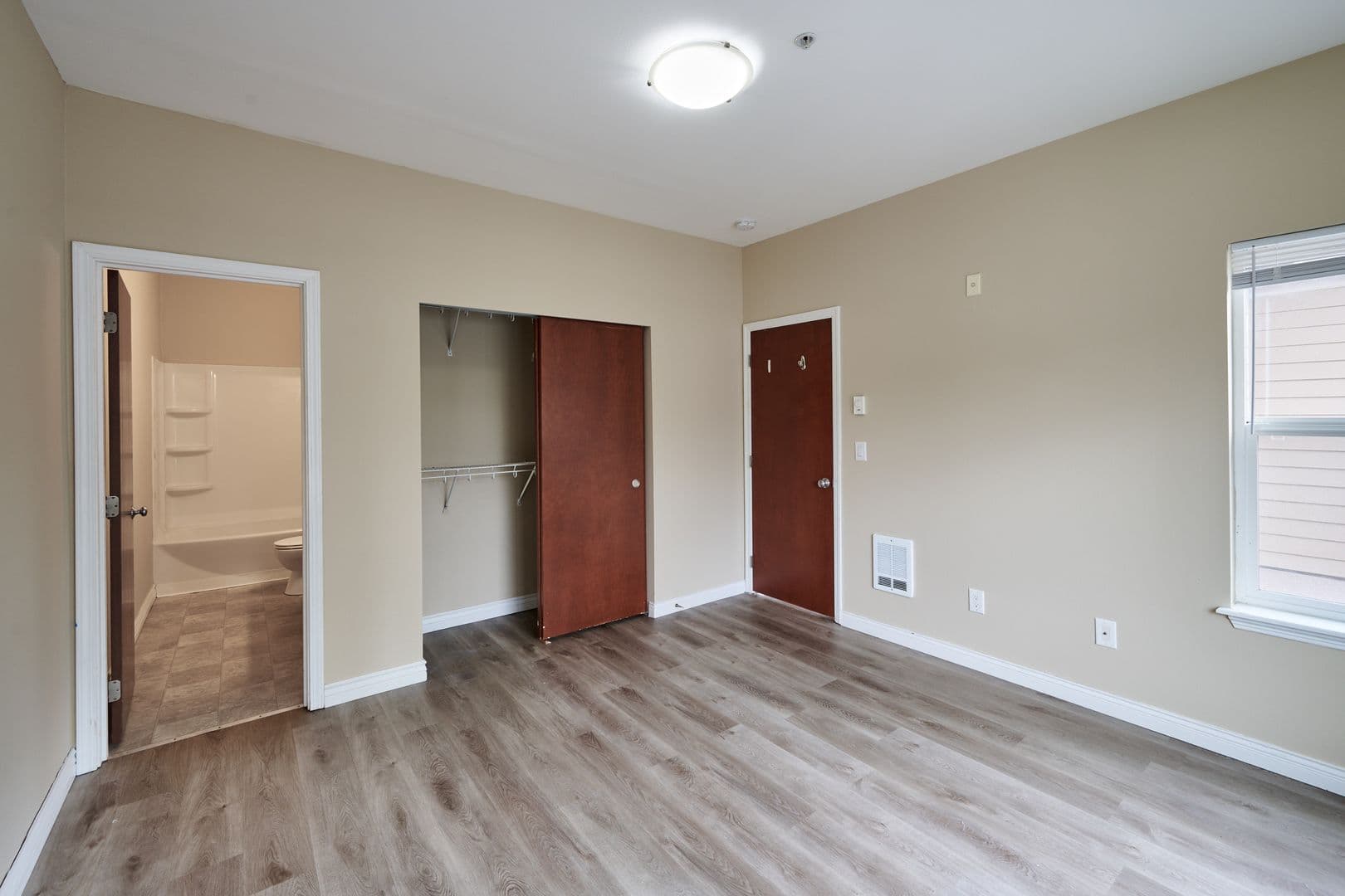 Ferndale Apartment: 2363 - 2375 Main Street