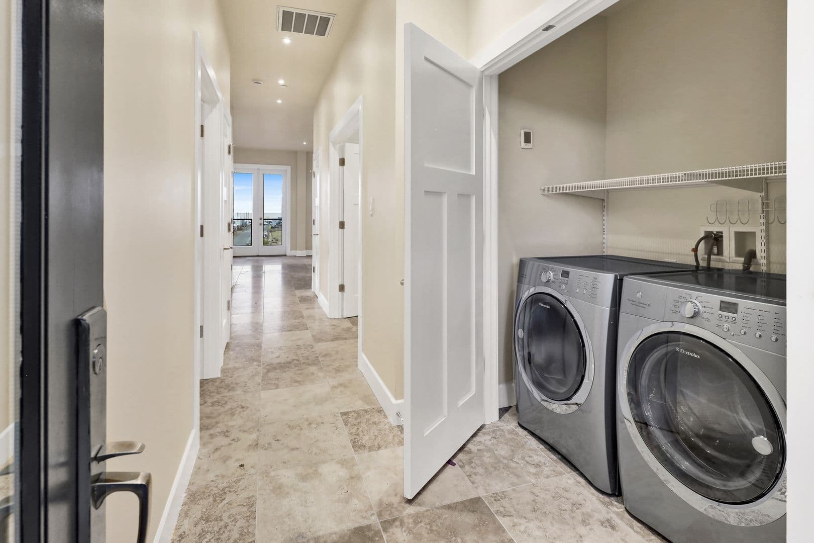 Bellingham Apartment: 1203 W Holly St