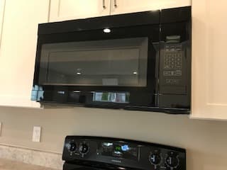 Bellingham Apartment: 2404 Orleans