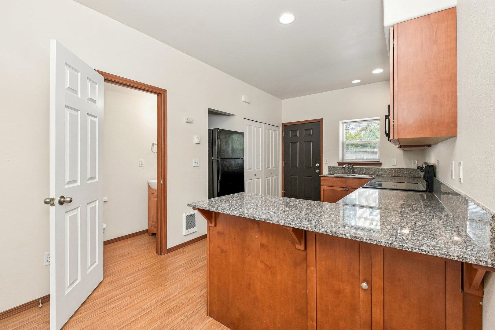 Bellingham Apartment: 610-624 32nd Street