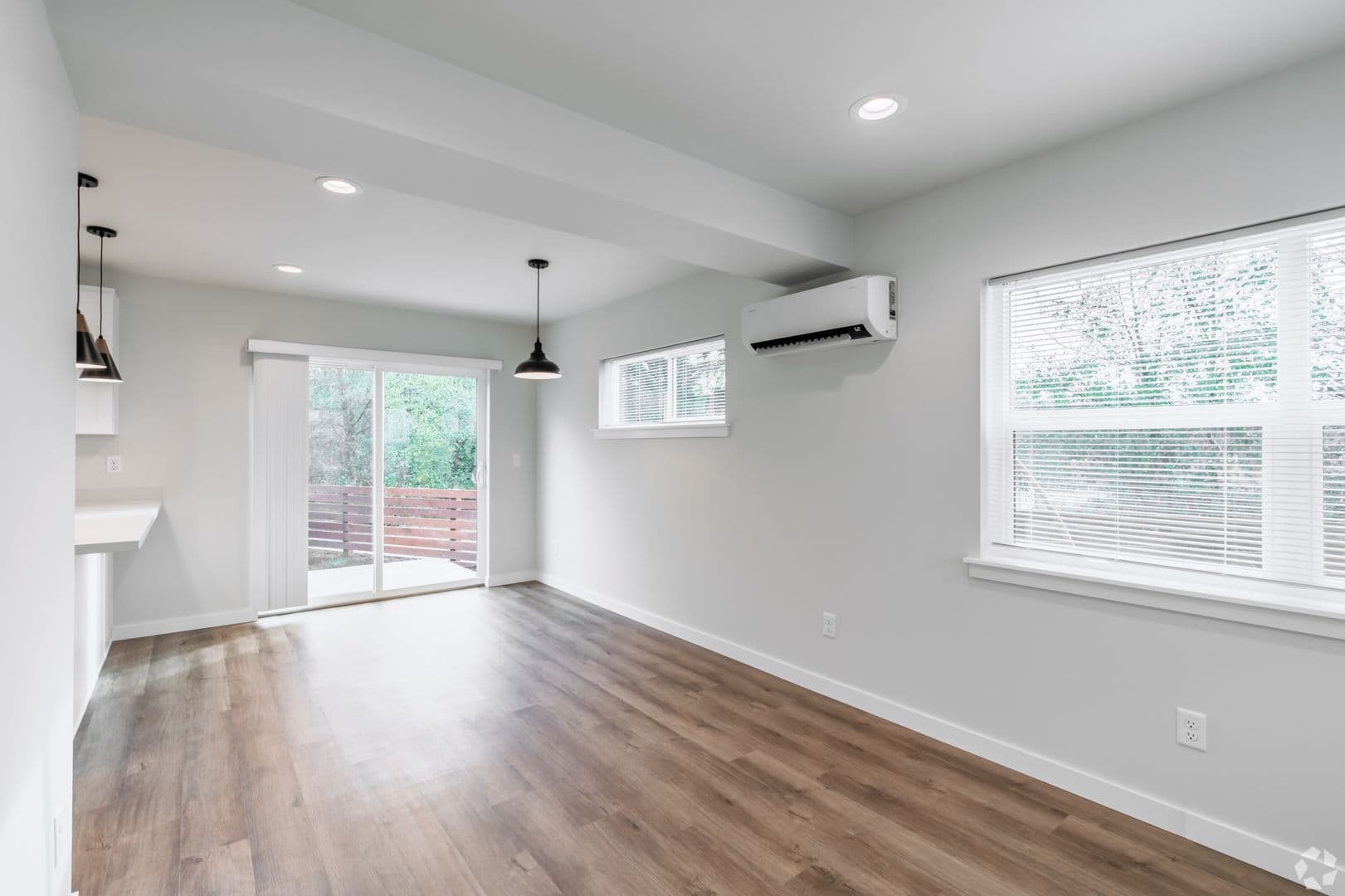 Bellingham Apartment: 200- 282 Tull Place