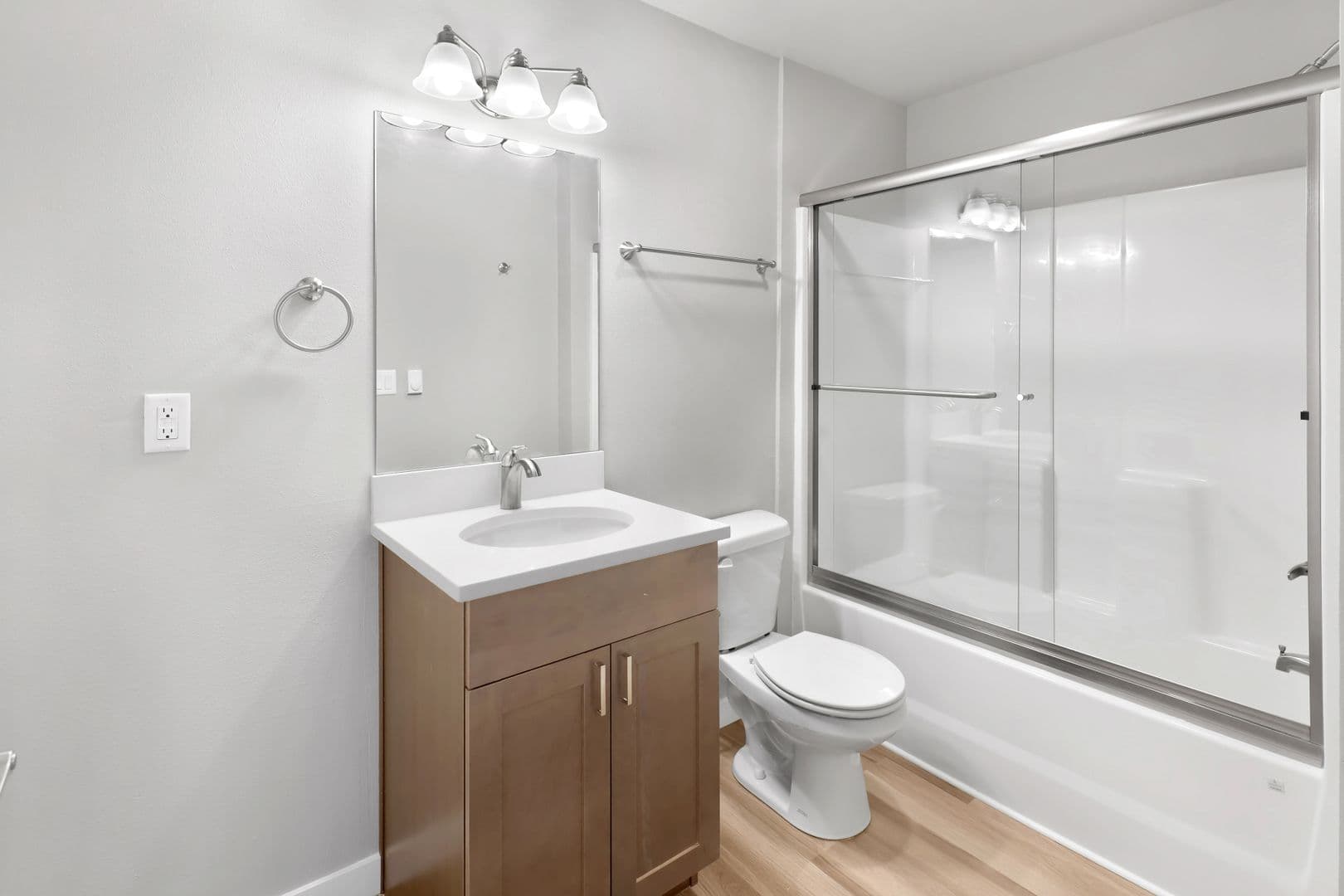 Bellingham Apartment: 4265 Creston Way