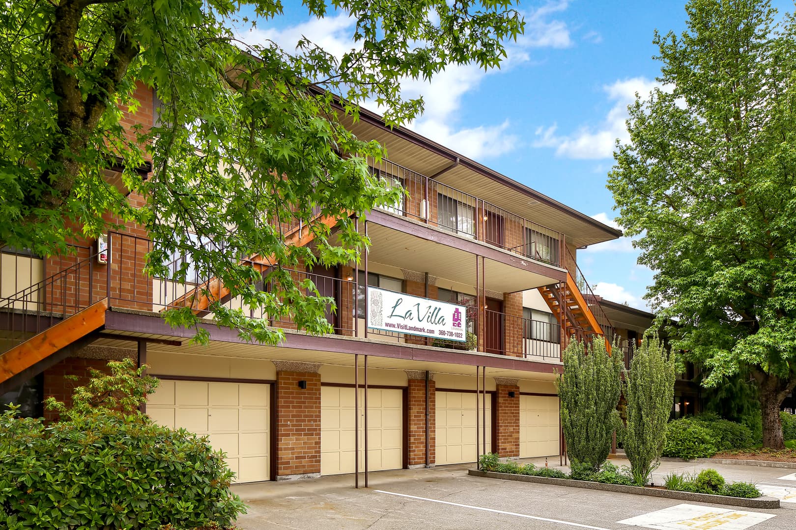Lynden Apartment: La Villa Drive, 1412 Liberty St, 1414 Liberty St, 14th St