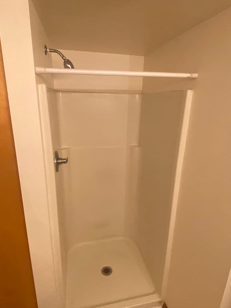 Bellingham Apartment: 1504 Alabama Street