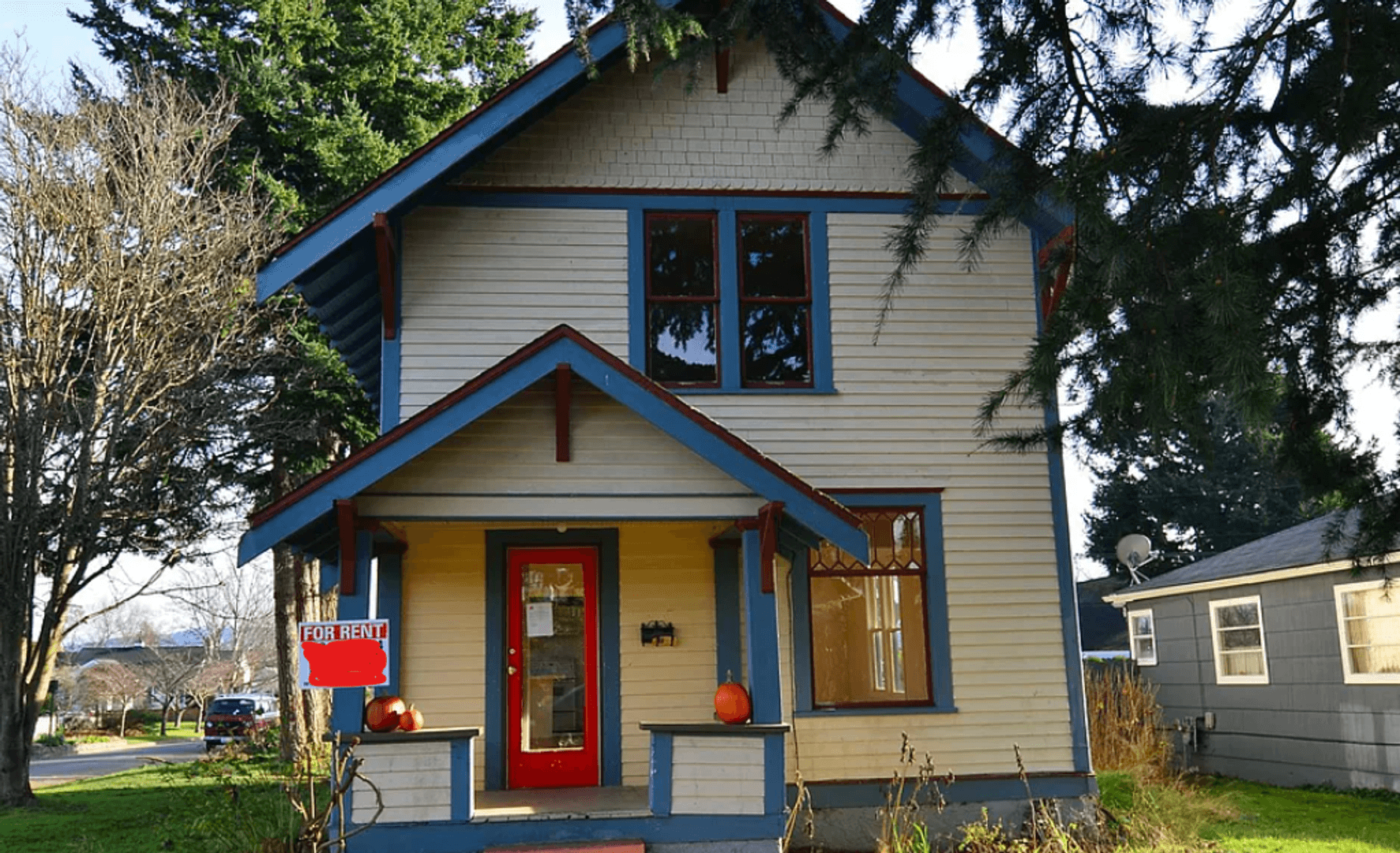 Bellingham House: 2628 Victor Street