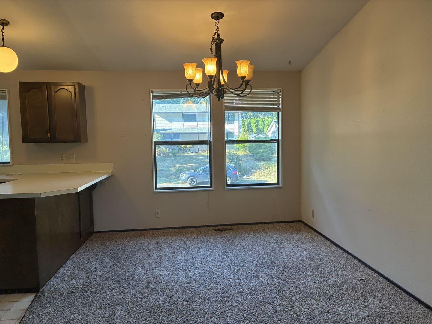 Bellingham House: 1335 Sommerset