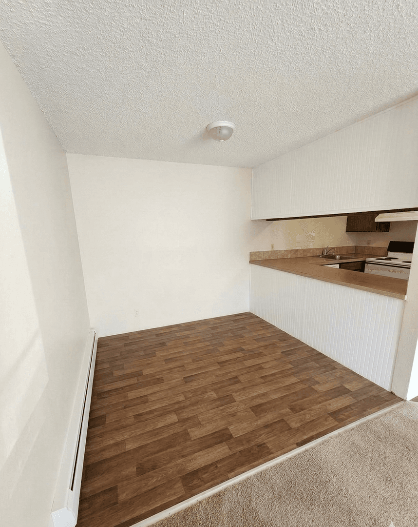 Bellingham Apartment: 926 23rd/927 22nd Street