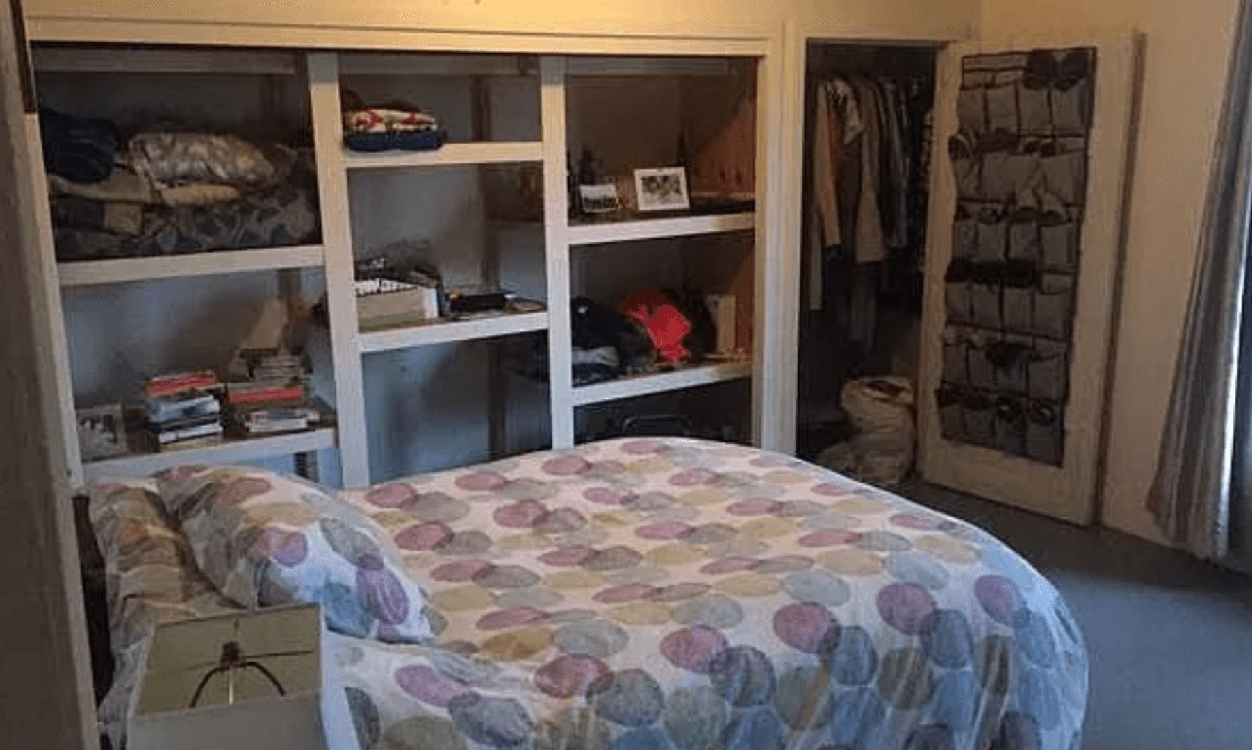 Bellingham House: 2628 Victor Street