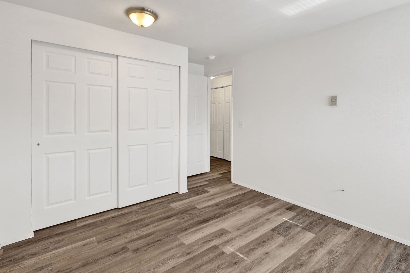 Bellingham Apartment: 1060 York Street