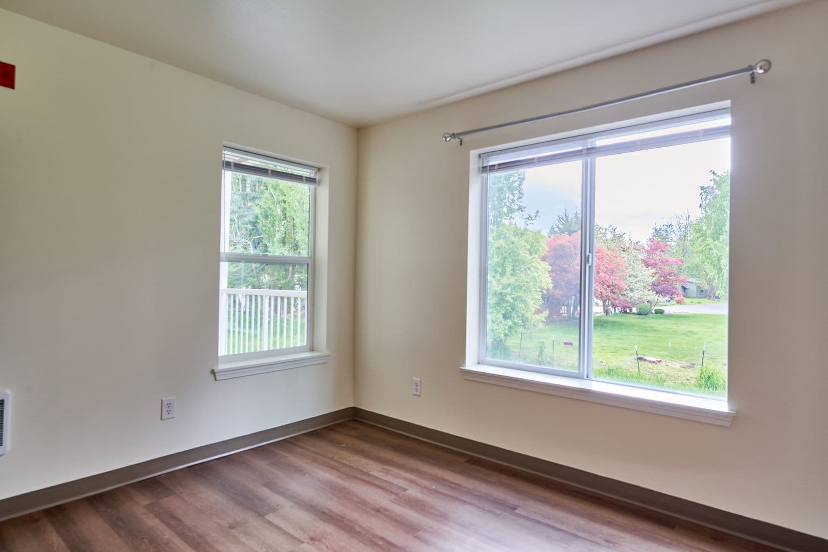 Ferndale Apartment: 2363 - 2375 Main Street