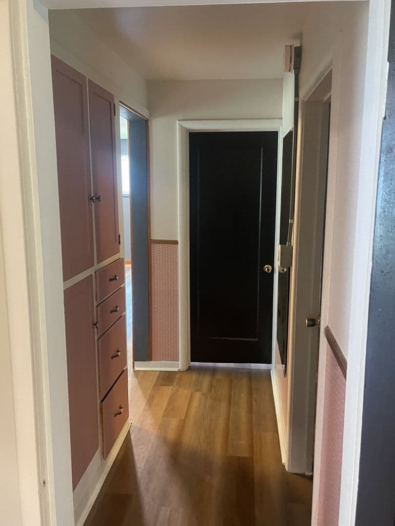 Bellingham House: 1017 Yew Street