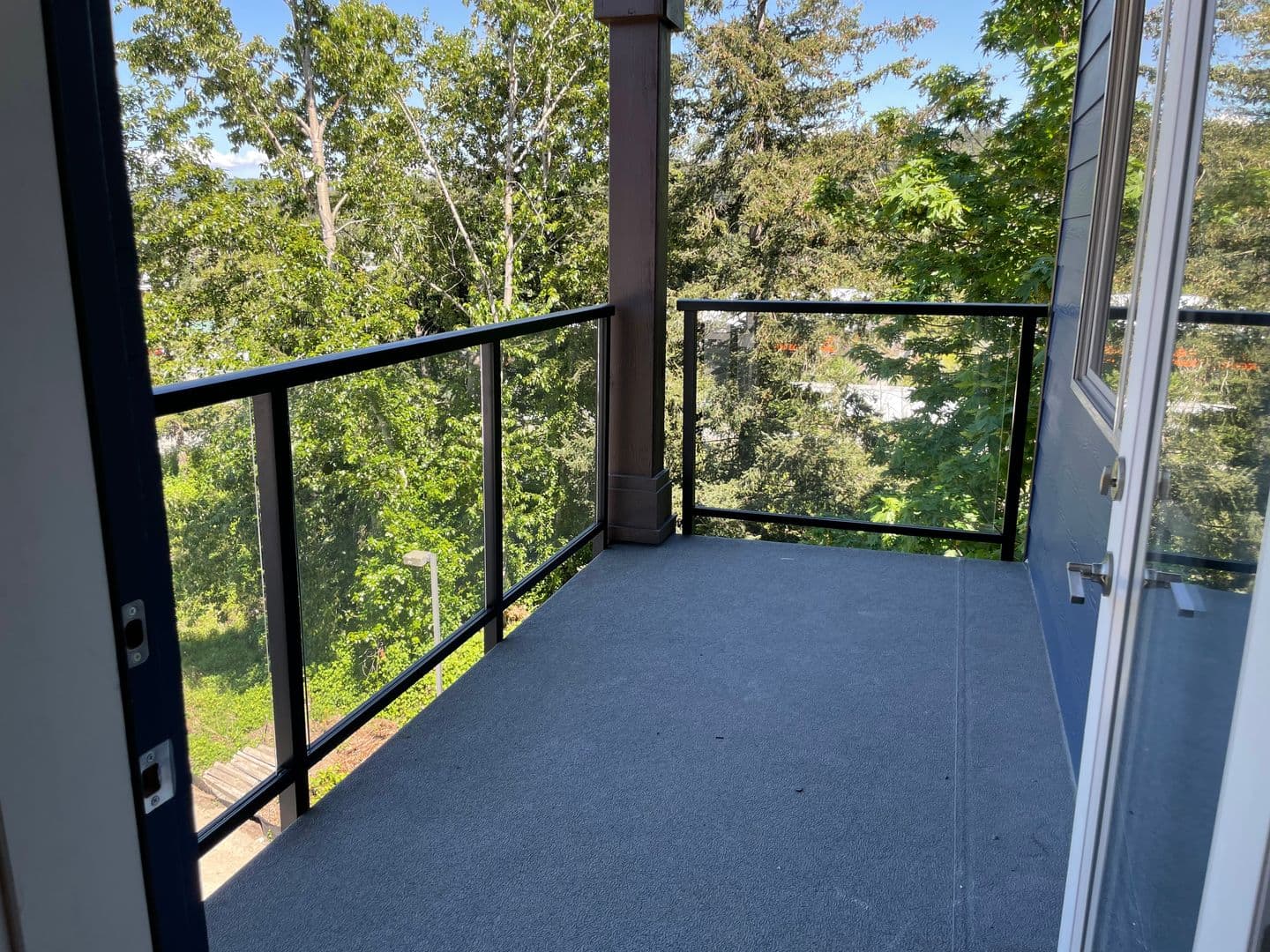 Bellingham Apartment: 3613 Consolidation Avenue