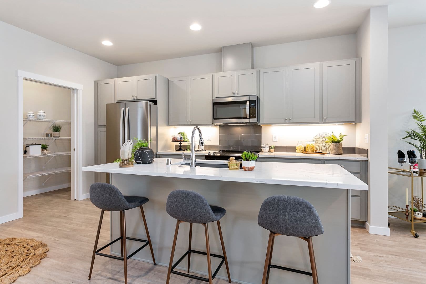Bellingham Apartment: 4150 -4182 Track Street