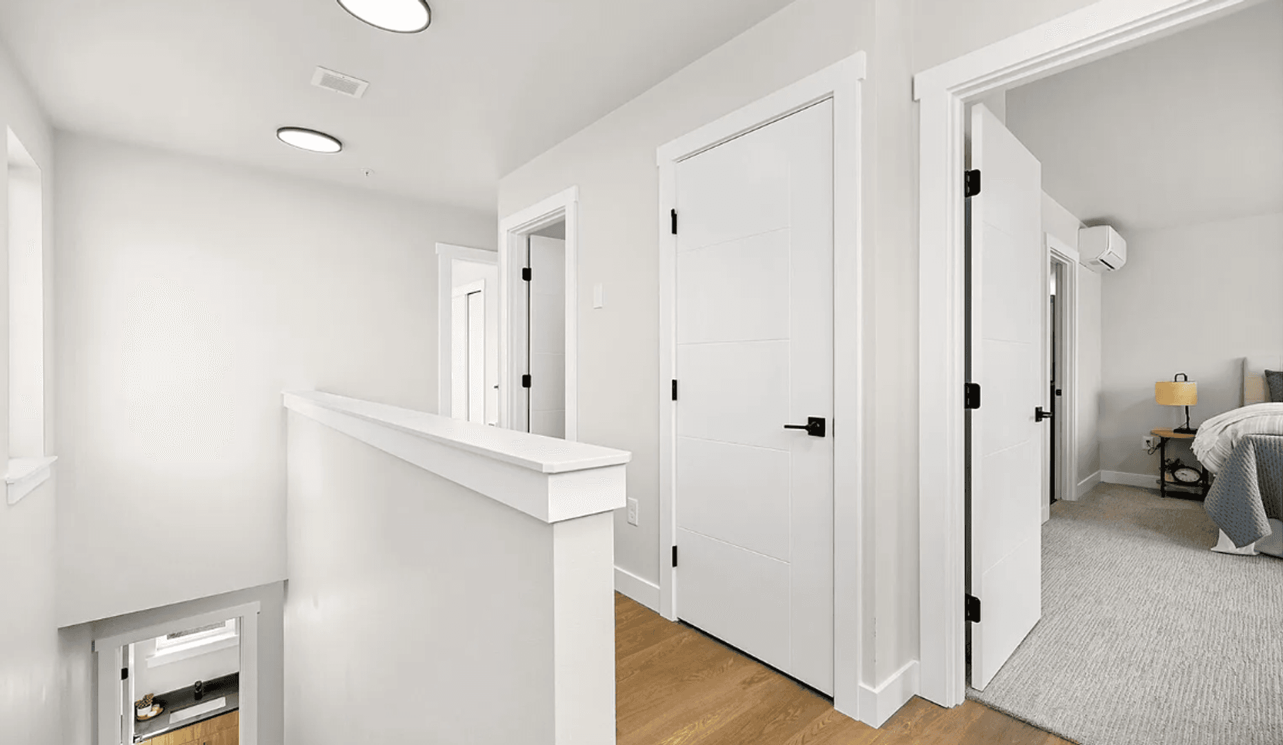 Bellingham Apartment: 217-219 Prince Ave