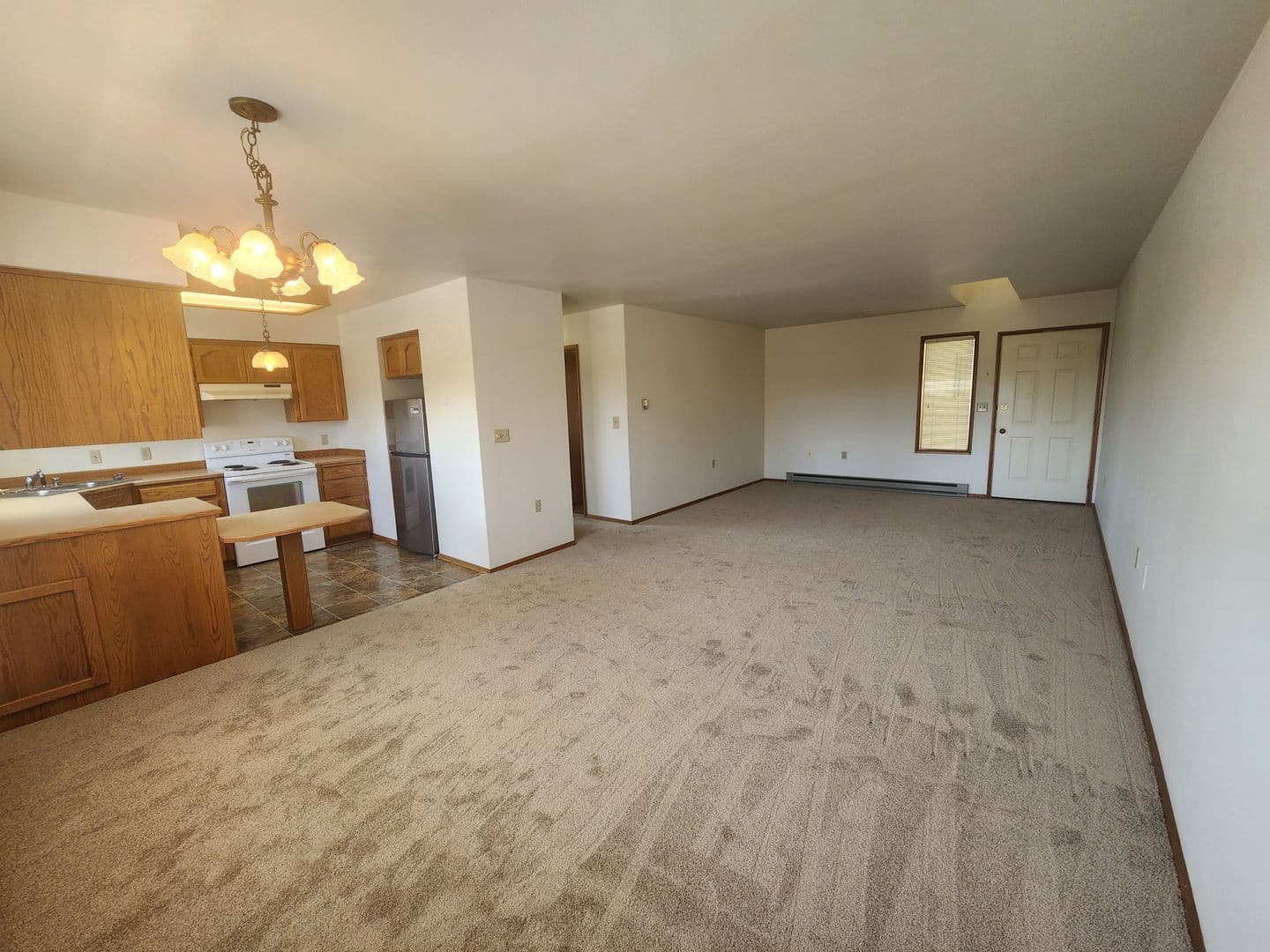 Lynden Apartment: 1301 E St. & 211 S. 14th St. & 212 S. British Columbia Ave.