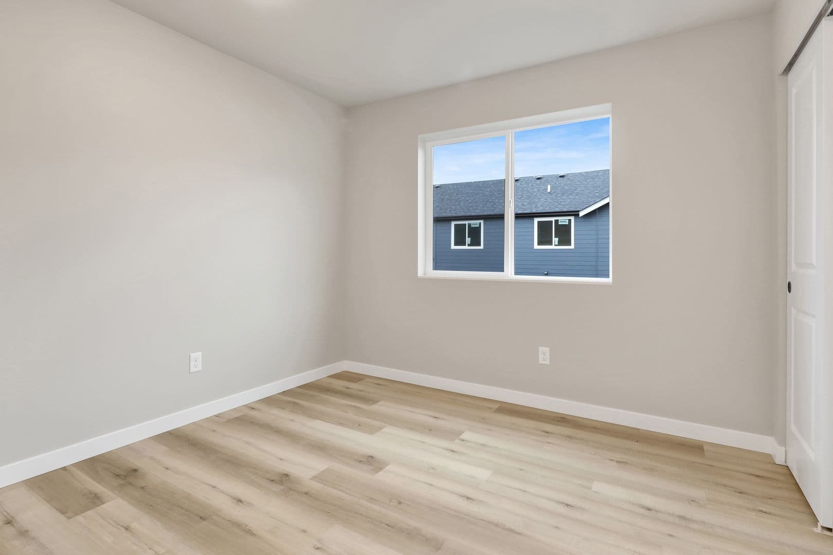 Blaine Apartment: 2716 Oleander Loop
