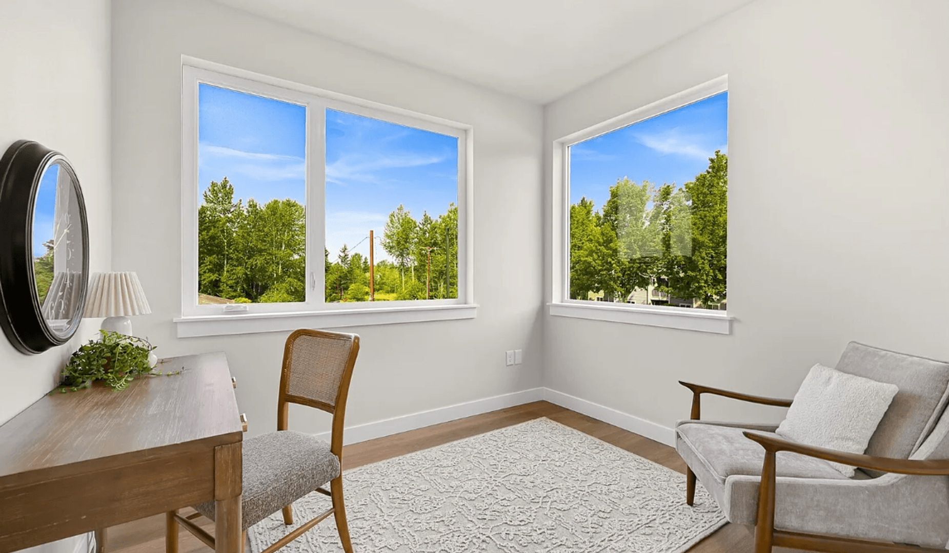 Bellingham Apartment: 217-219 Prince Ave