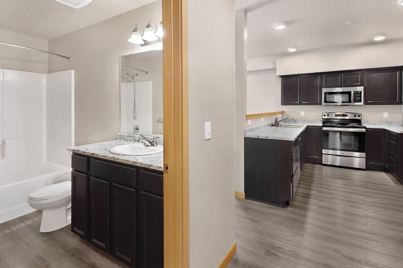Bellingham Apartment: 541 -545 -549 E Kellogg Road