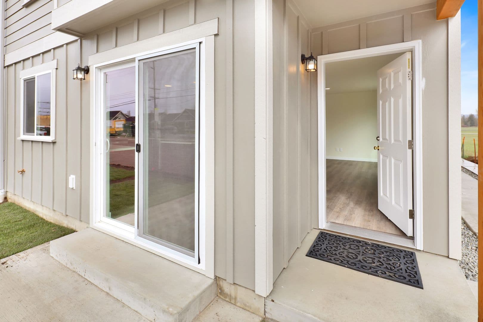 Sumas Apartment: 404-412 W. Front Street