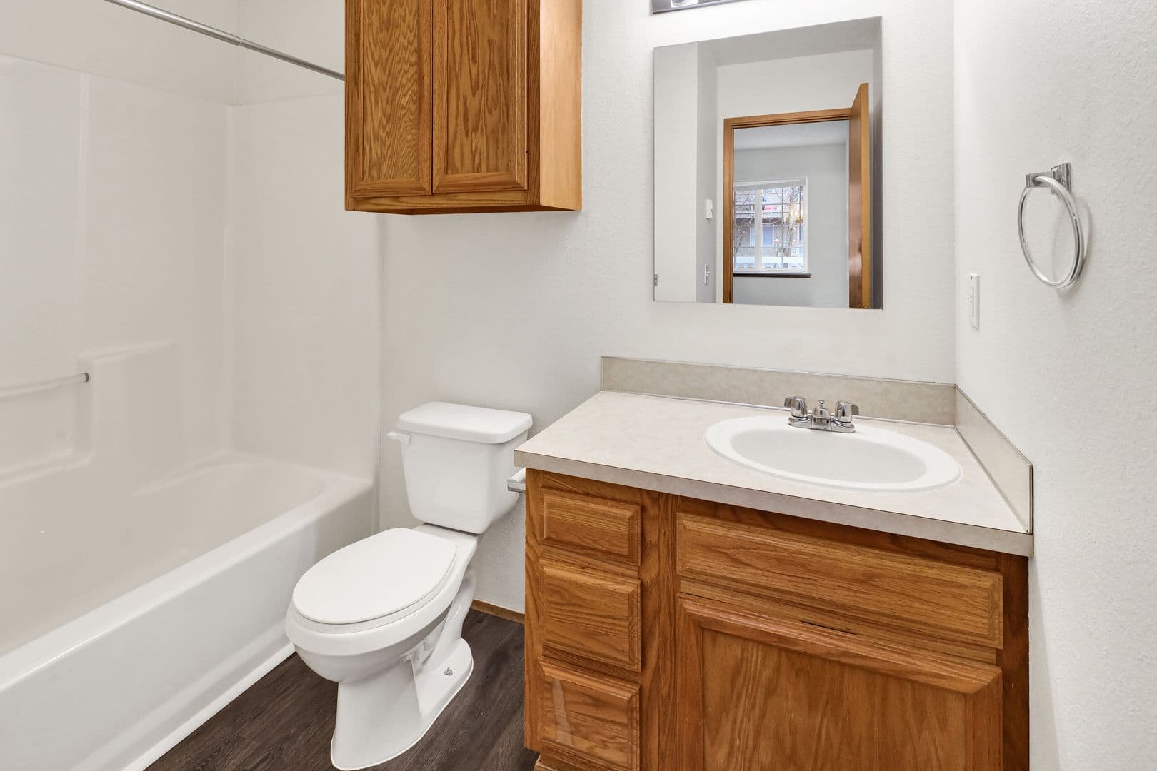 Bellingham Apartment: 1011 23rd Street
