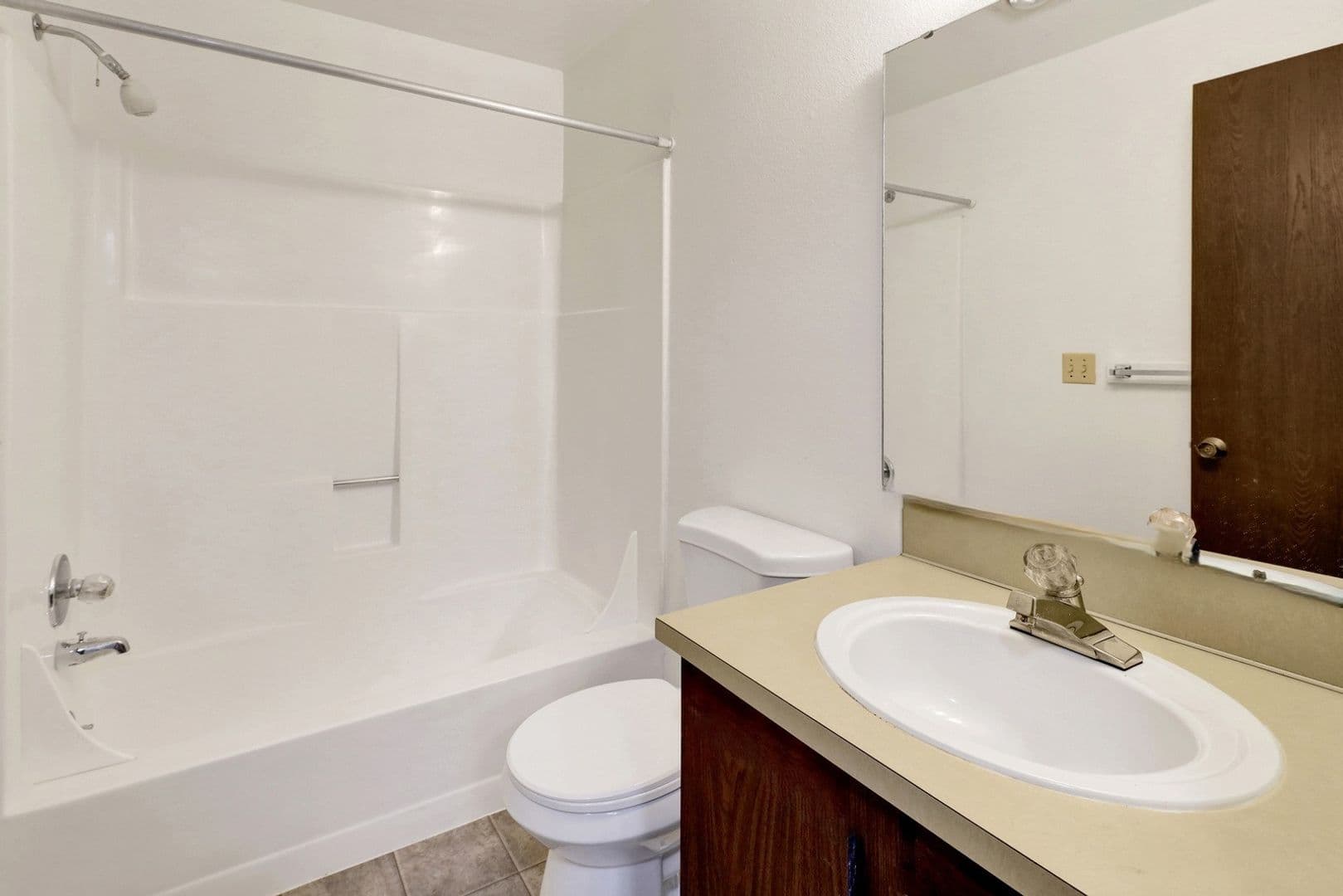 Bellingham Apartment: 808 21st Street