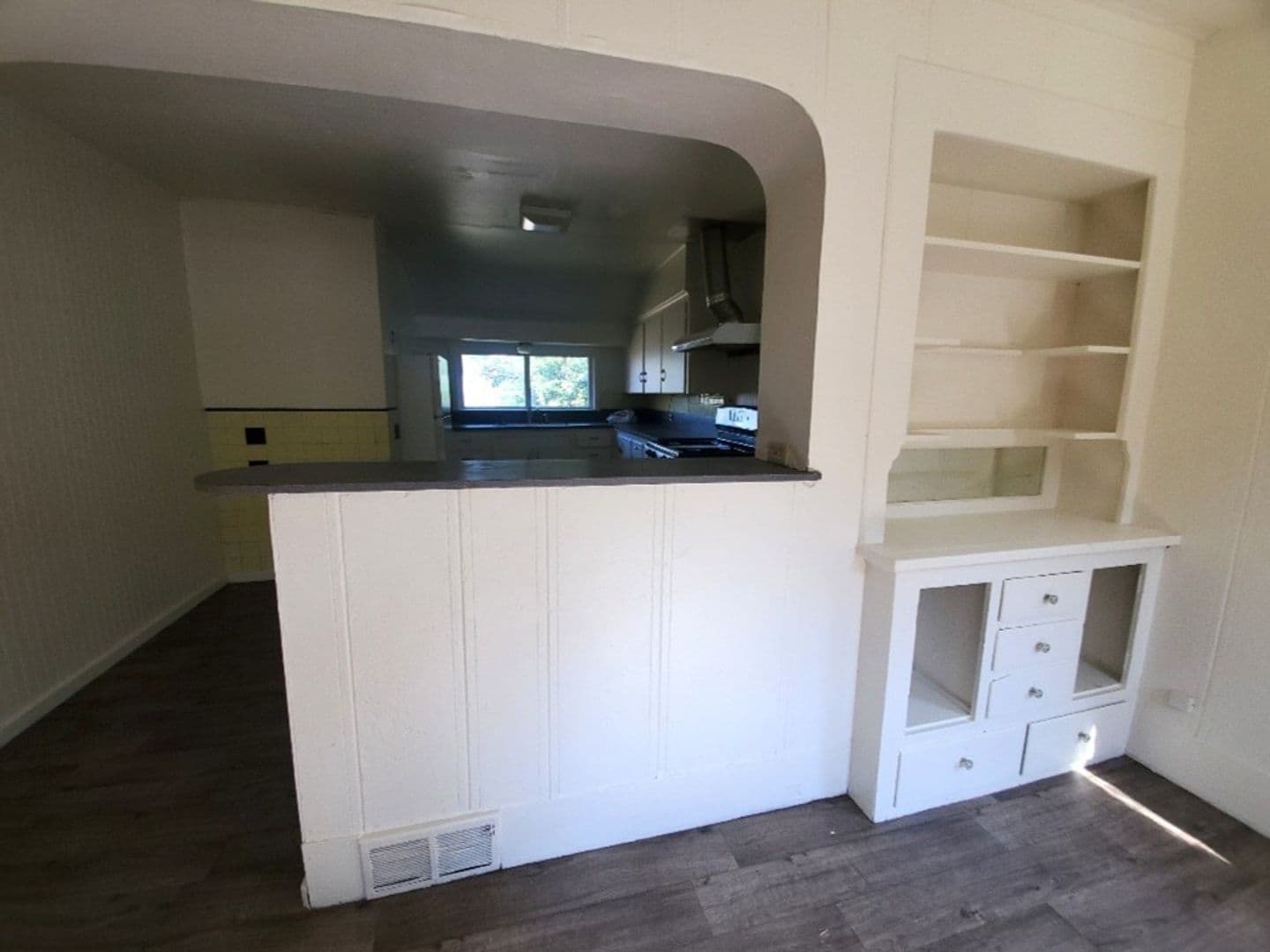 Bellingham Apartment: 509 N. Forest