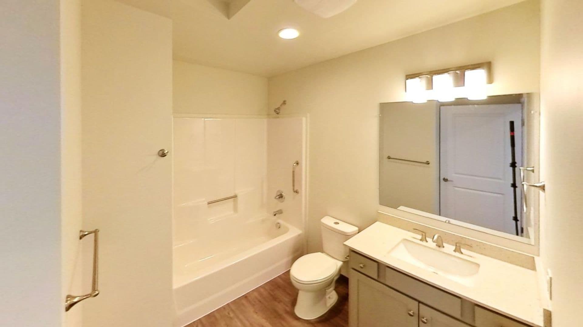 Bellingham Apartment: 1440 10th Street