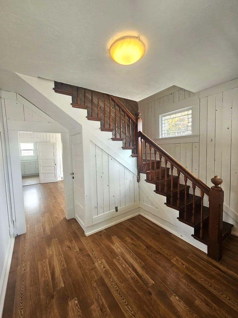 Bellingham House: 1515 12th Street - 1515
