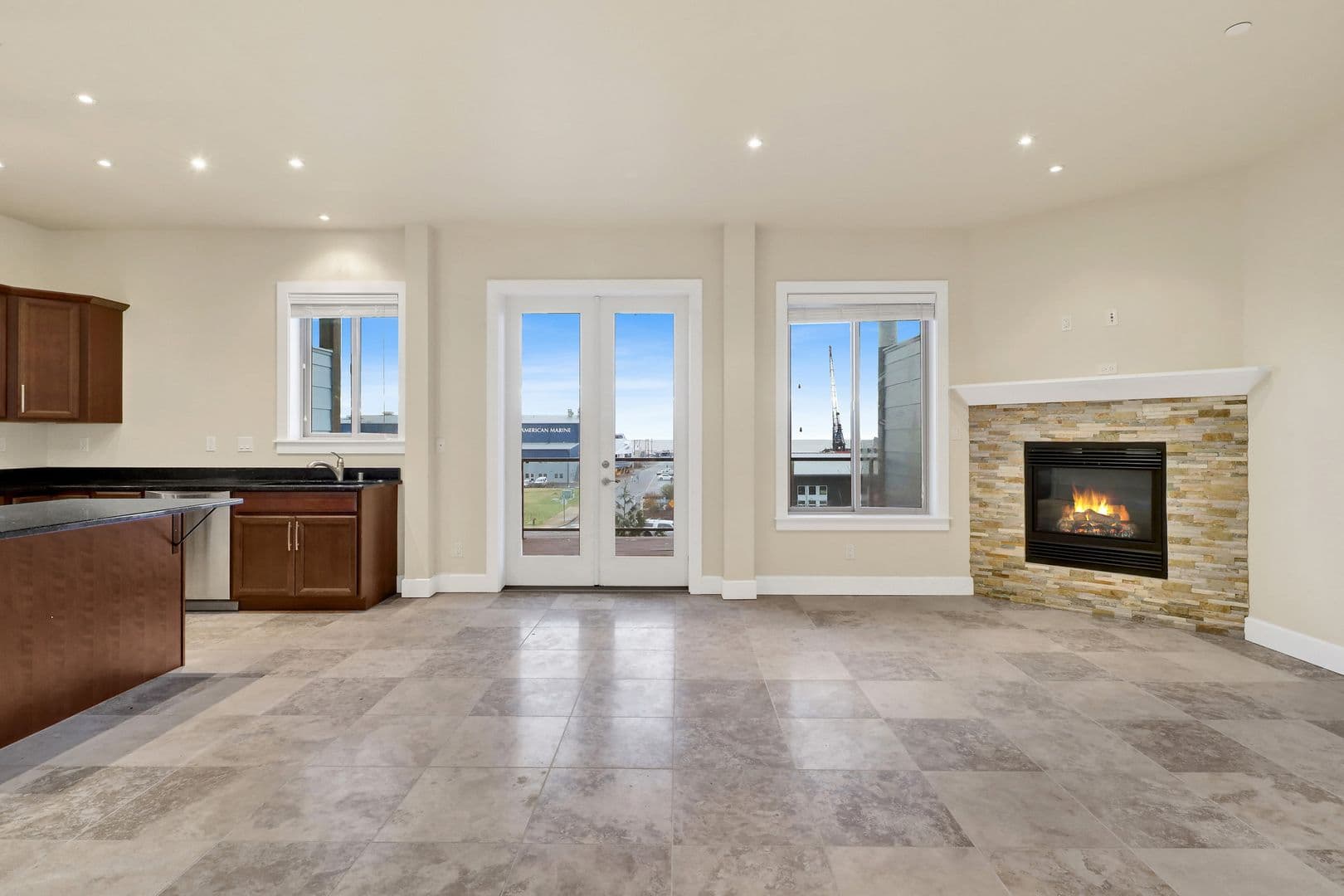 Bellingham Apartment: 1203 W Holly St