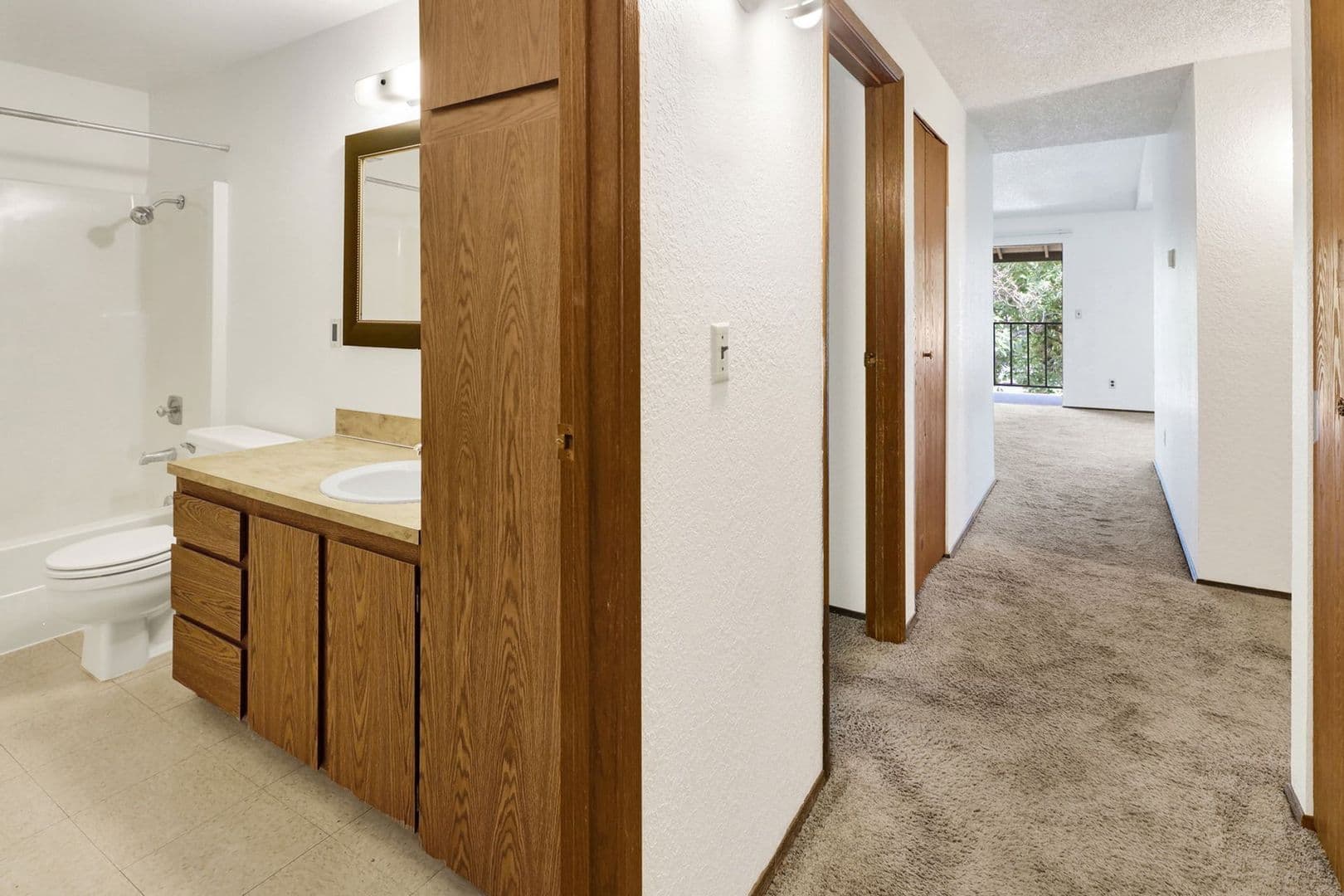 Bellingham Apartment: 316 and 320 Elwood Court