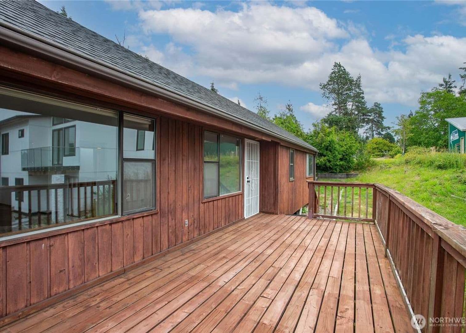 Bellingham House: 2526 Vining St