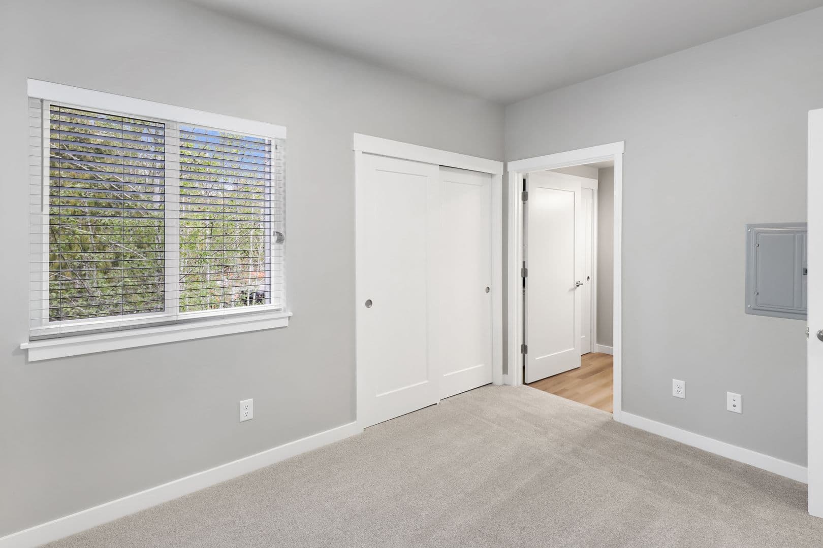 Bellingham Apartment: 4265 Creston Way