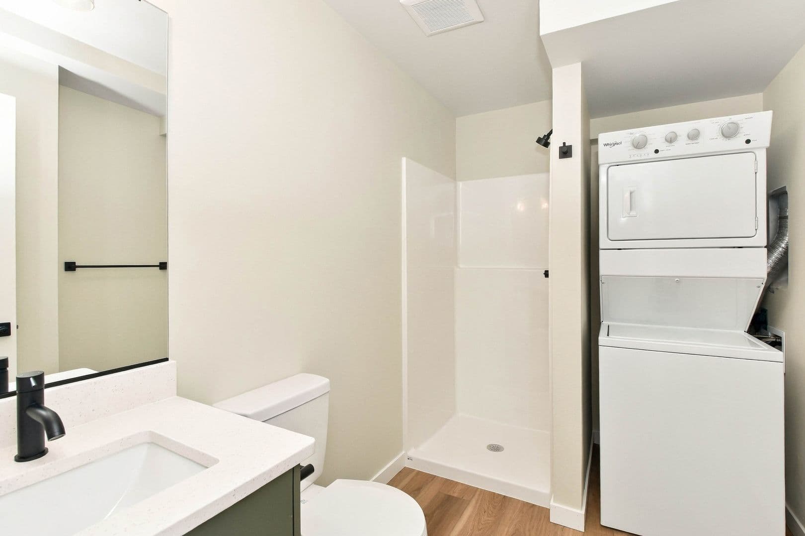 Bellingham Apartment: 1019 Jersey Street