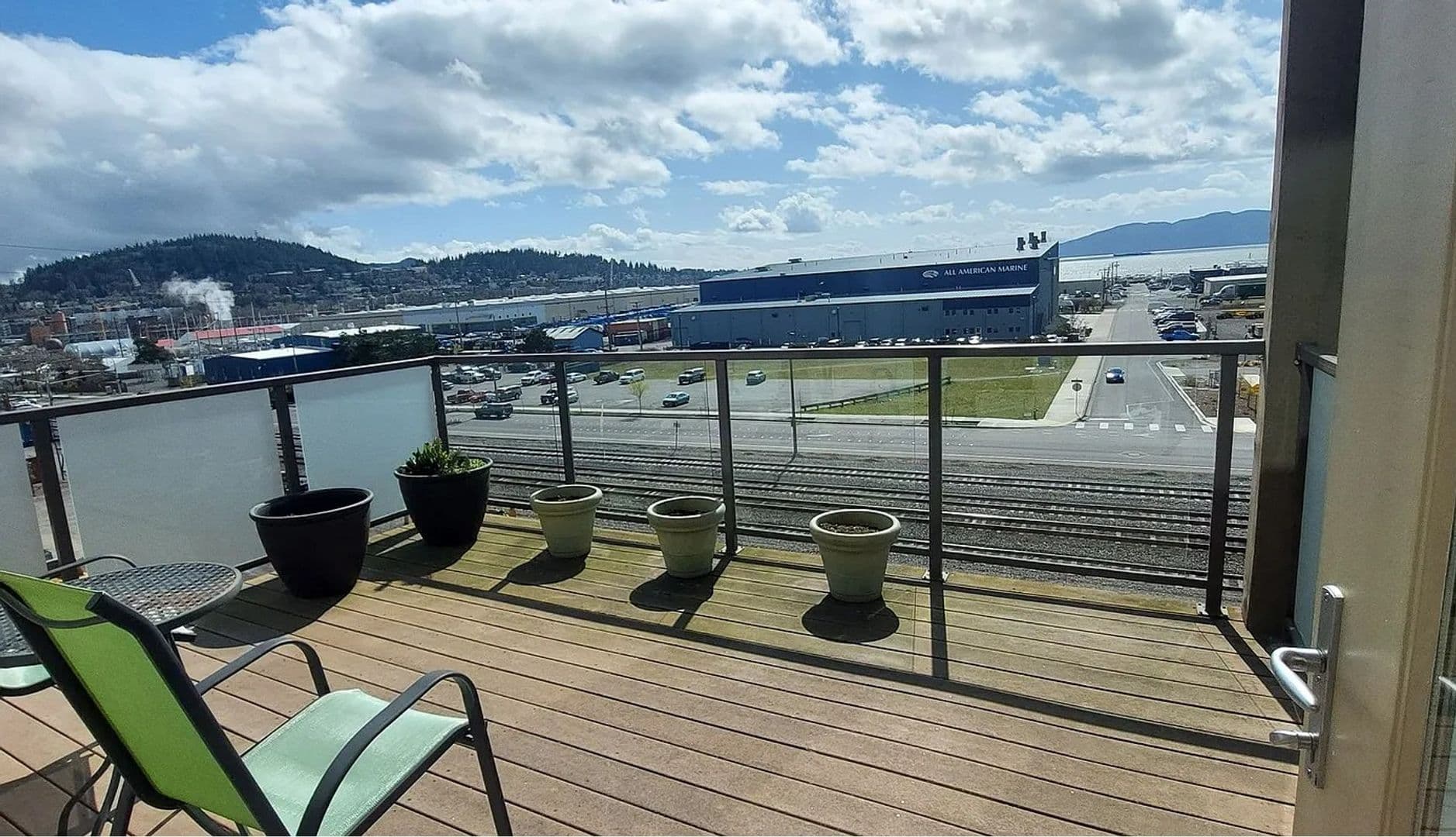 Bellingham Apartment: 1203 W Holly St