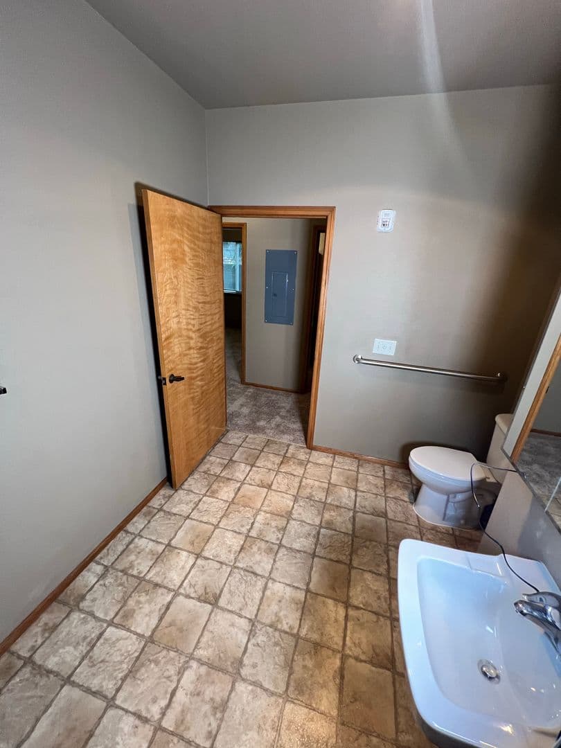 Bellingham Apartment: 1026 22nd Street