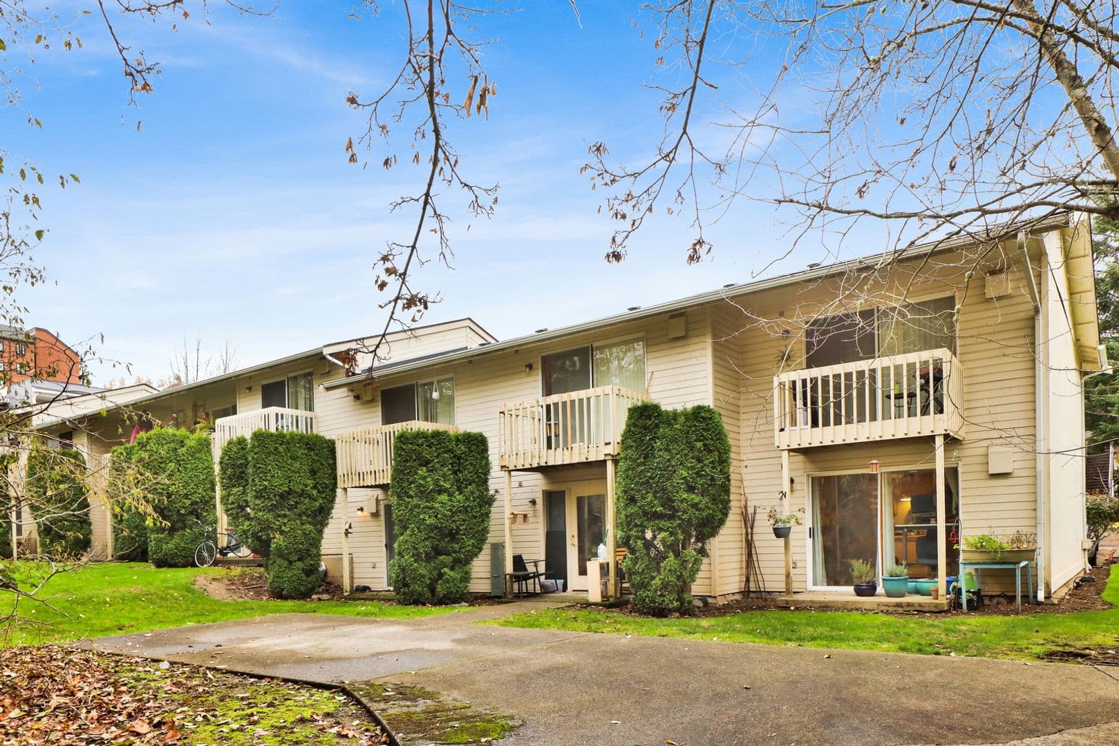 Bellingham Apartment: 2303 Taylor Ave