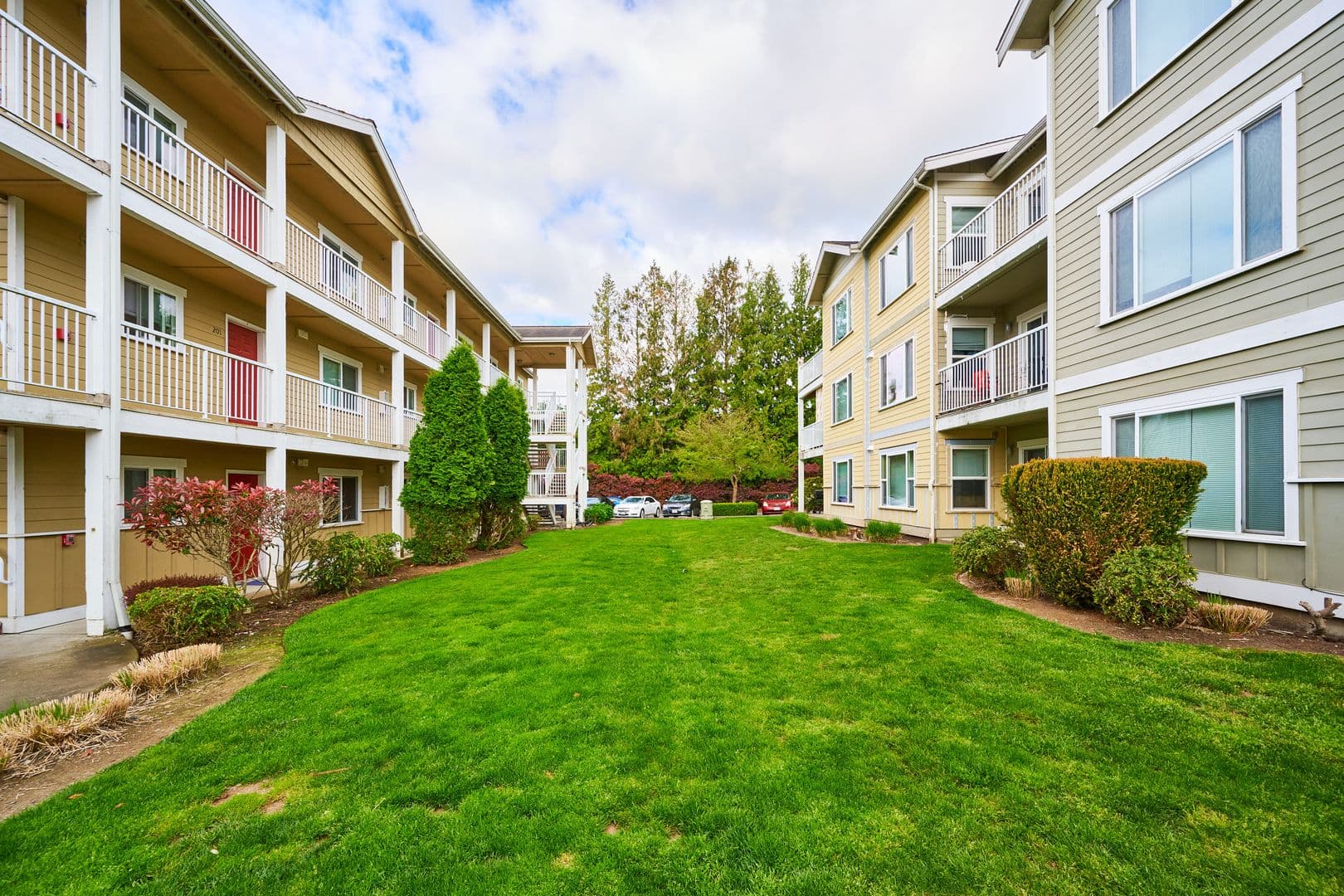 Ferndale Apartment: 2363 - 2375 Main Street