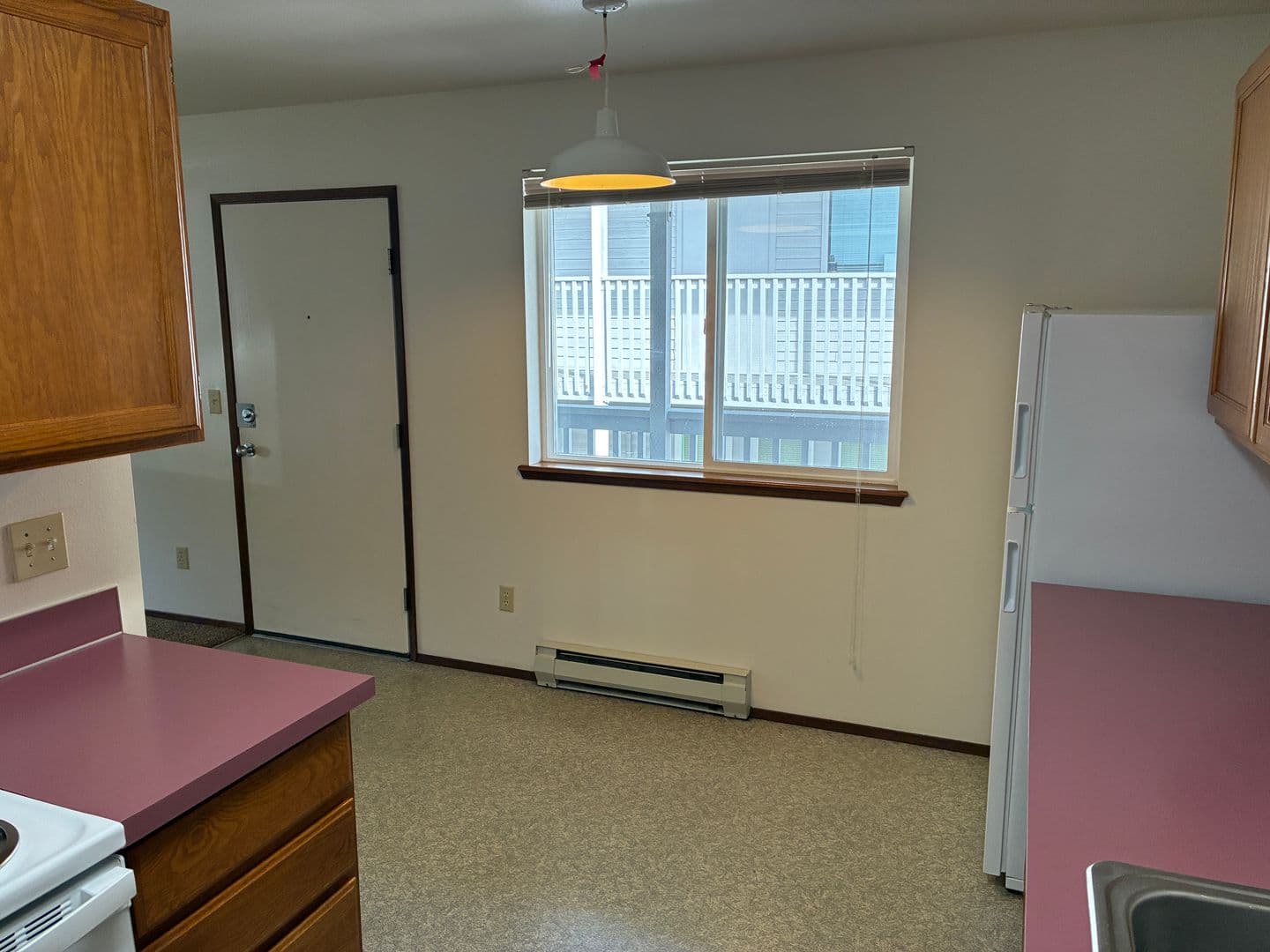 Bellingham Apartment: 907 21st St