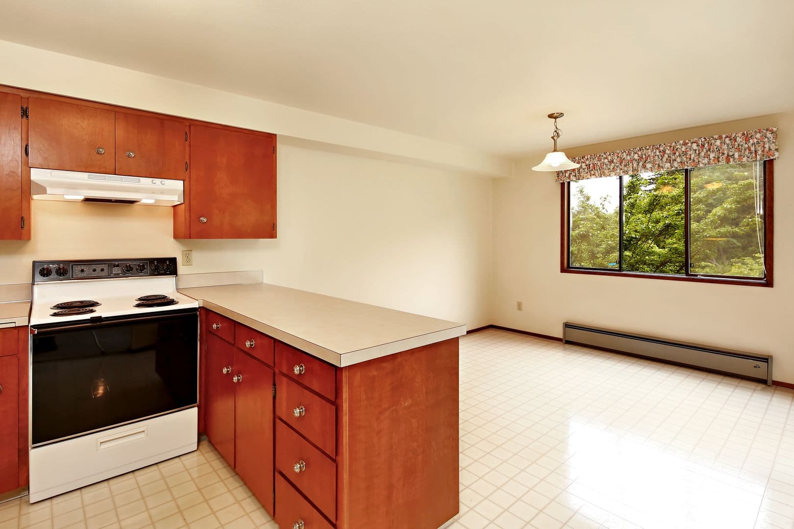 Lynden Apartment: La Villa Drive, 1412 Liberty St, 1414 Liberty St, 14th St