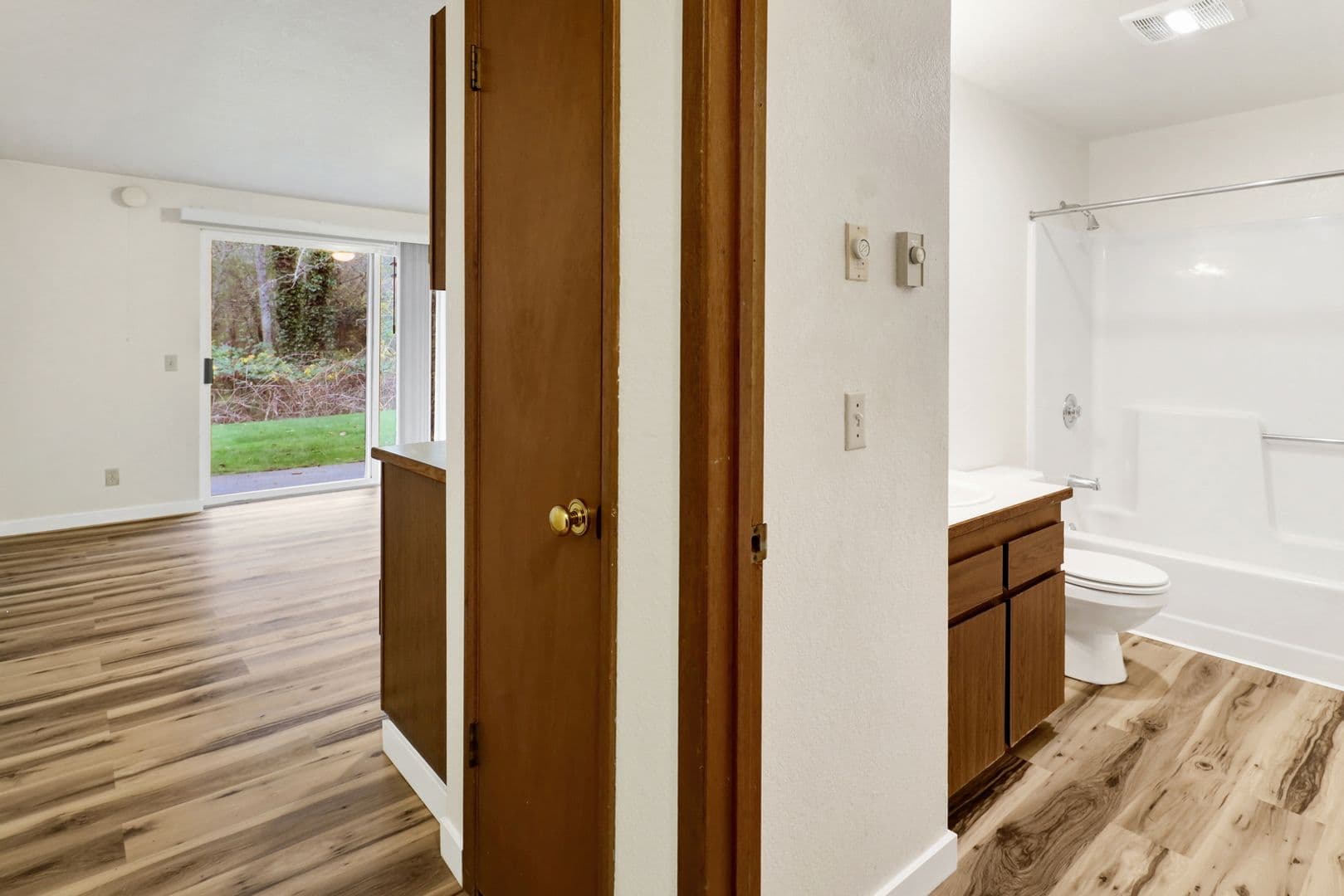 Bellingham Apartment: 2303 Taylor Ave