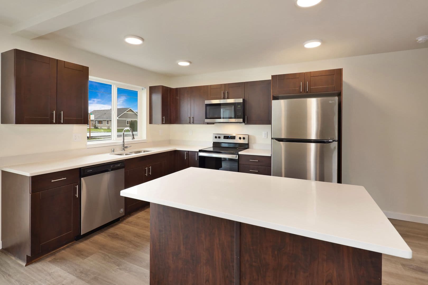 Sumas Apartment: 404-412 W. Front Street