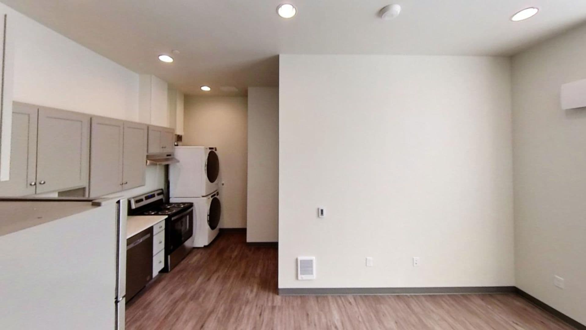 Bellingham Apartment: 1440 10th Street