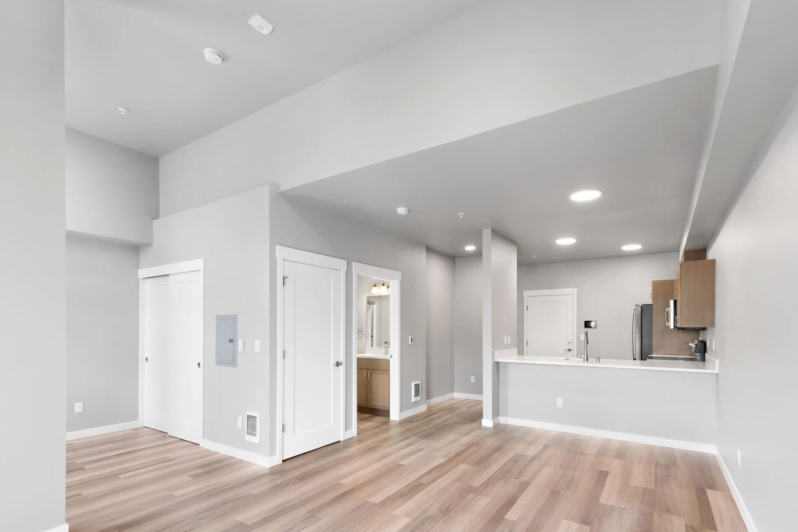 Bellingham Apartment: 4265 Creston Way