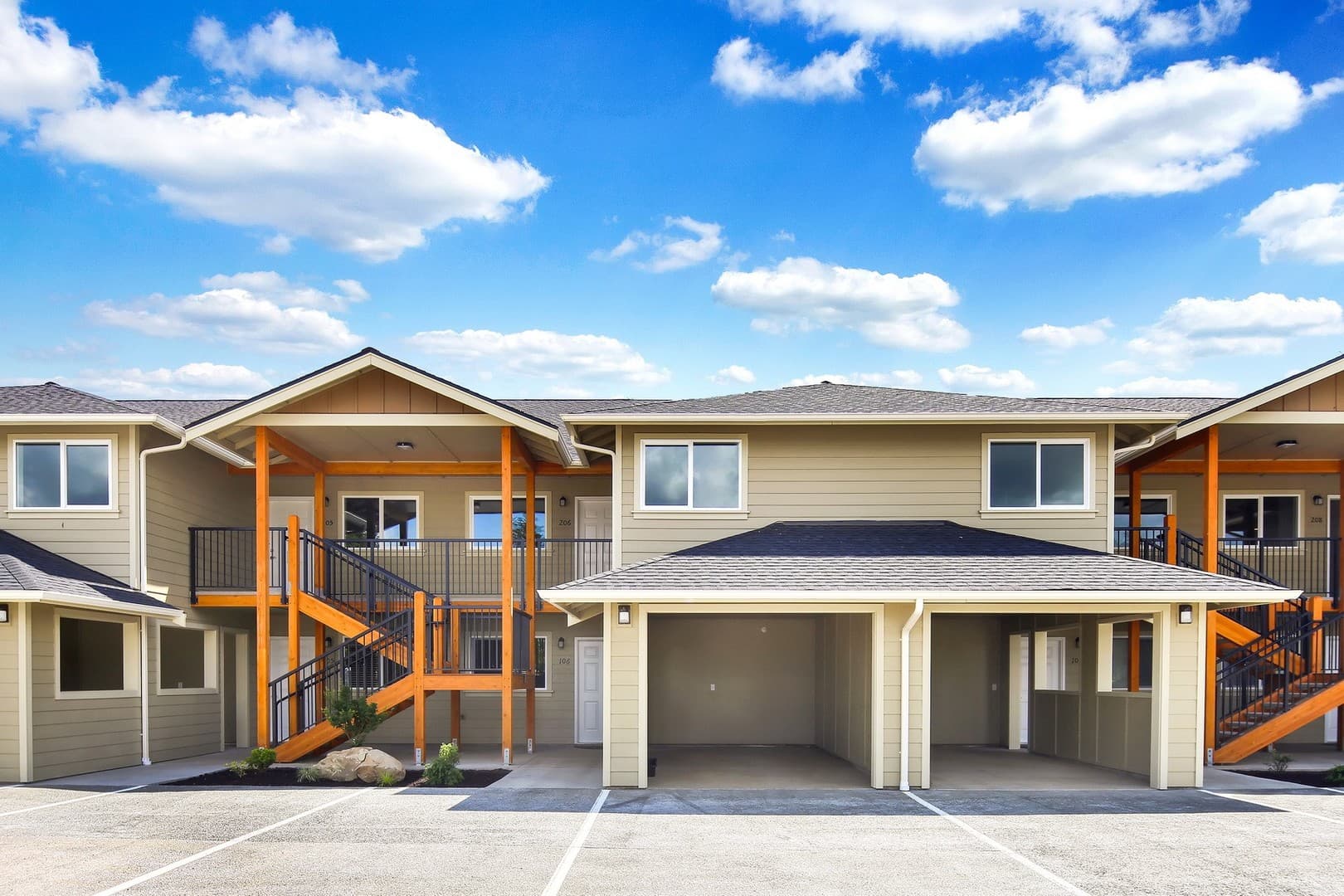 Lynden Apartment: 8881-8885 Depot Rd