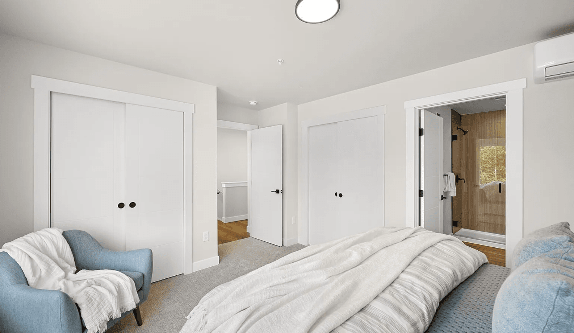 Bellingham Apartment: 217-219 Prince Ave