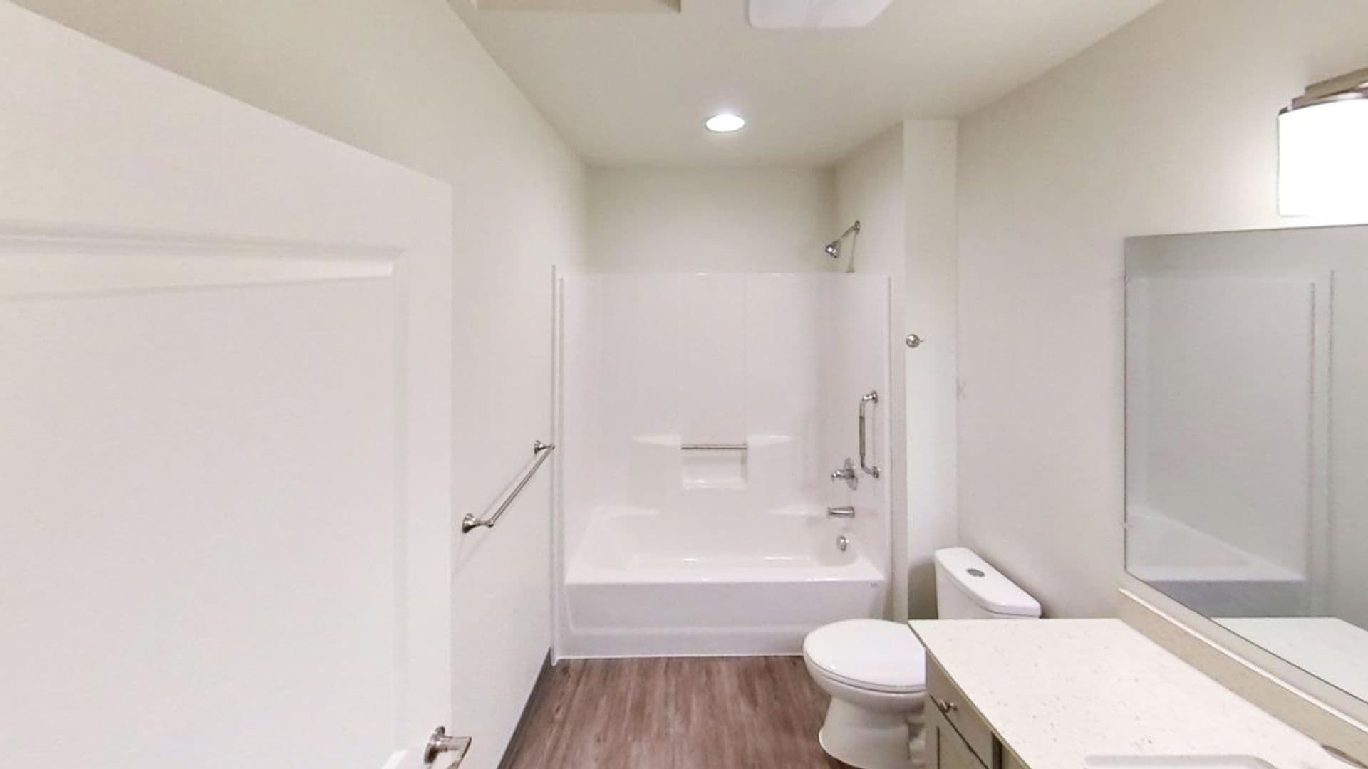 Bellingham Apartment: 1440 10th Street