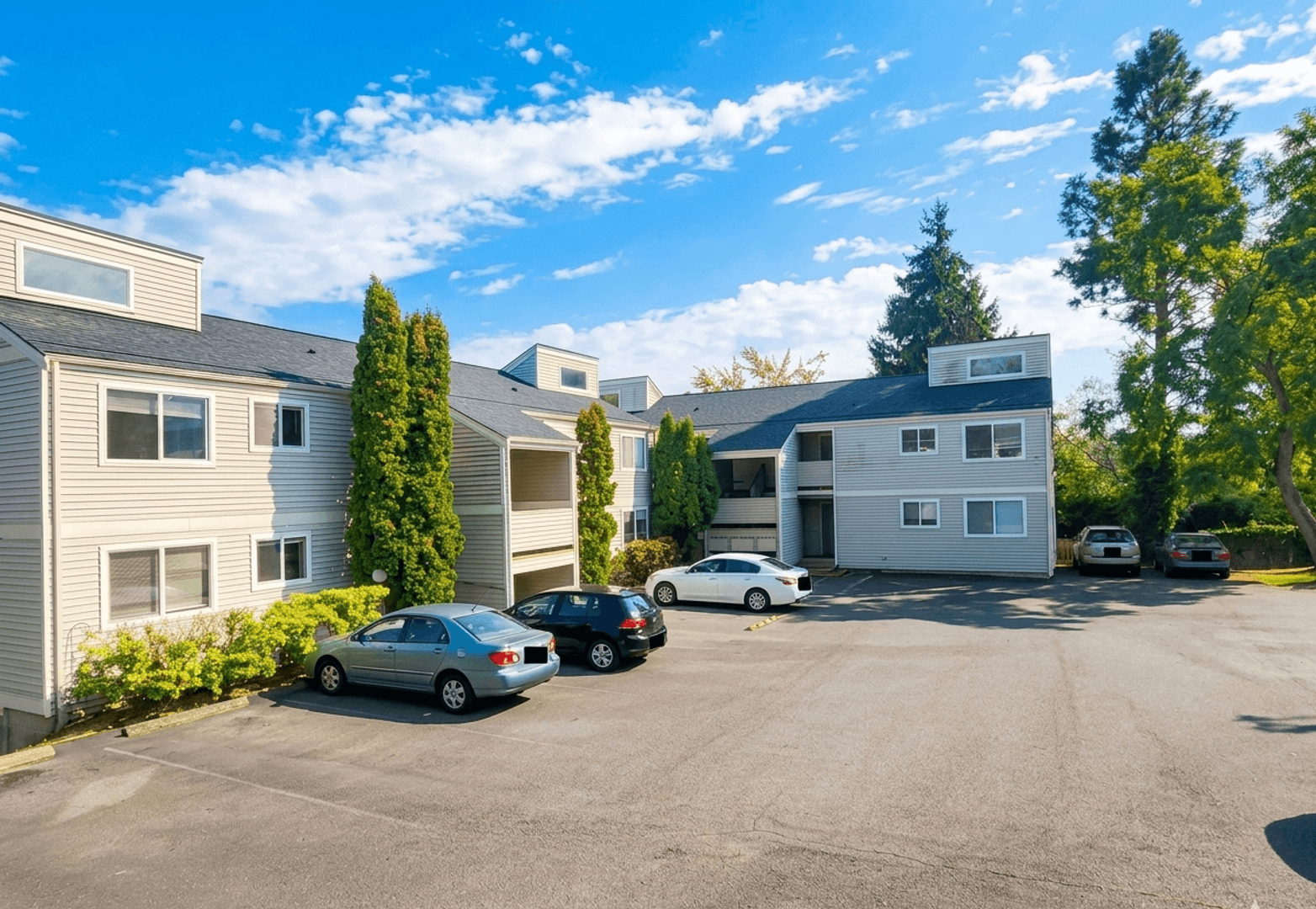 Bellingham Apartment: 926 23rd/927 22nd Street